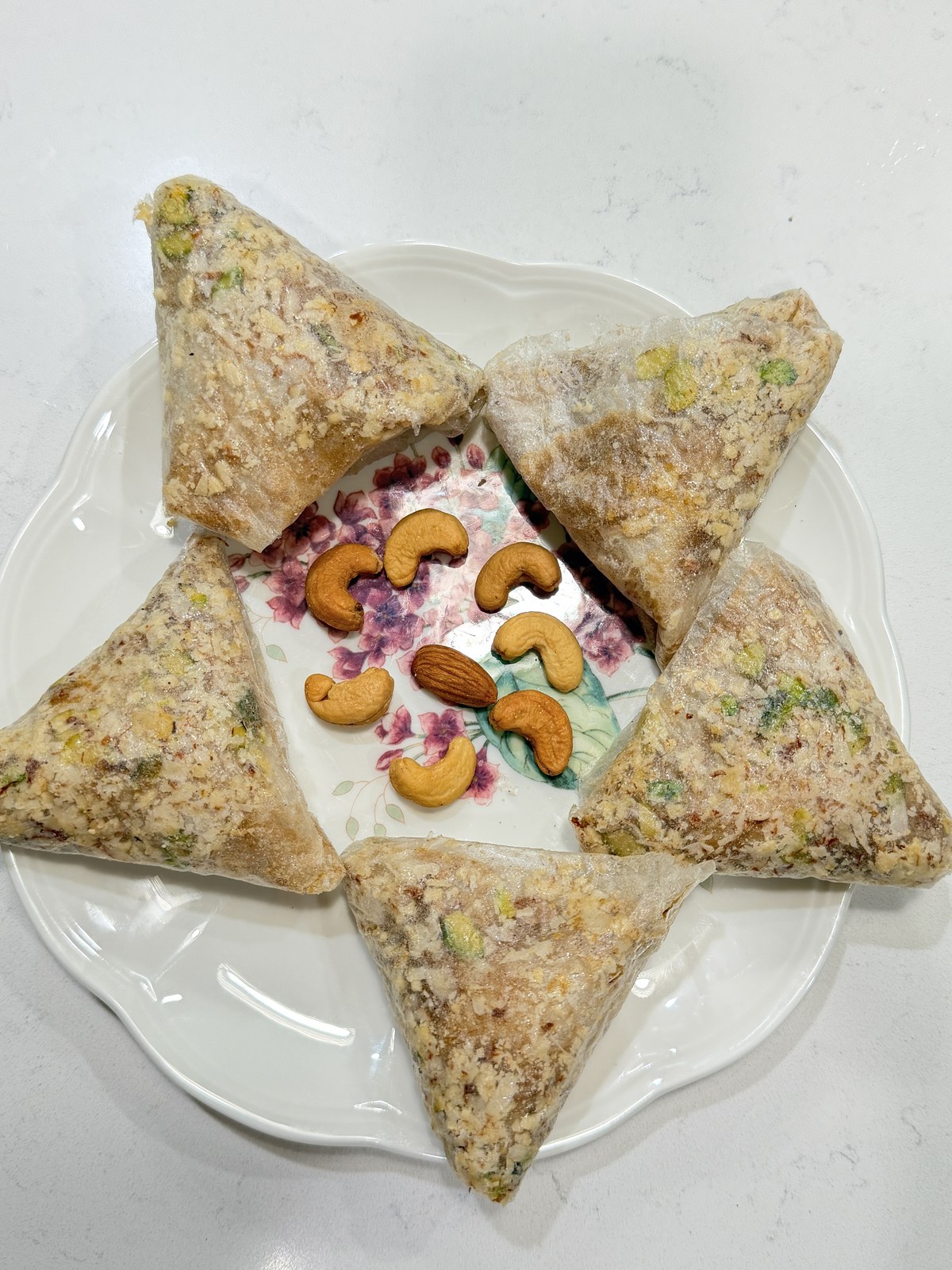 Samosa Putharekulu - Jaggery (Dry Fruit)